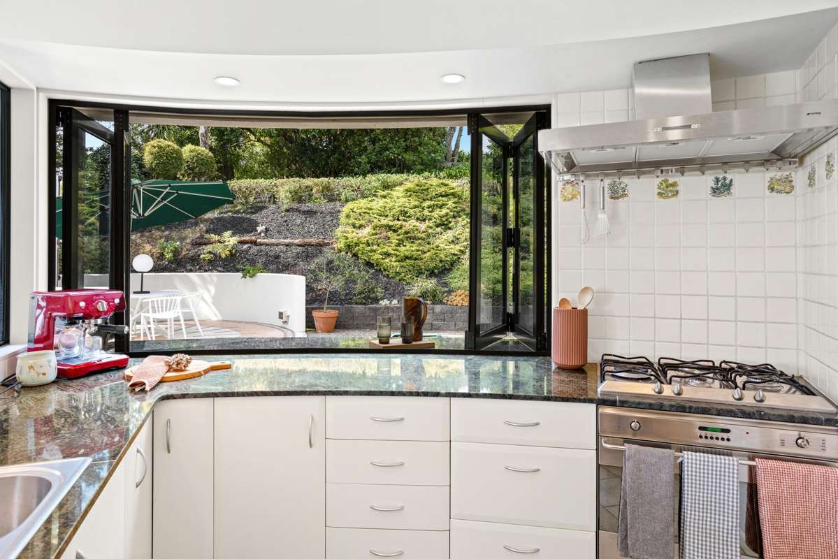 16 James Clendon Place_2