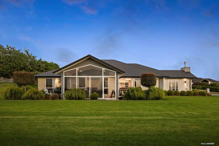 18 Lawrence Carter Drive Bombay_1