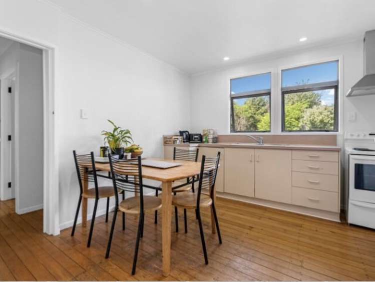  25 Whitworth Road Utuhina_1