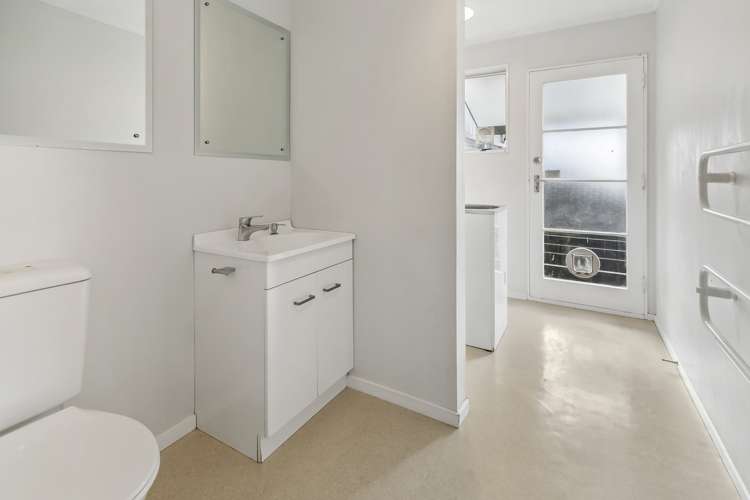 24a Gurkha Crescent Khandallah_9