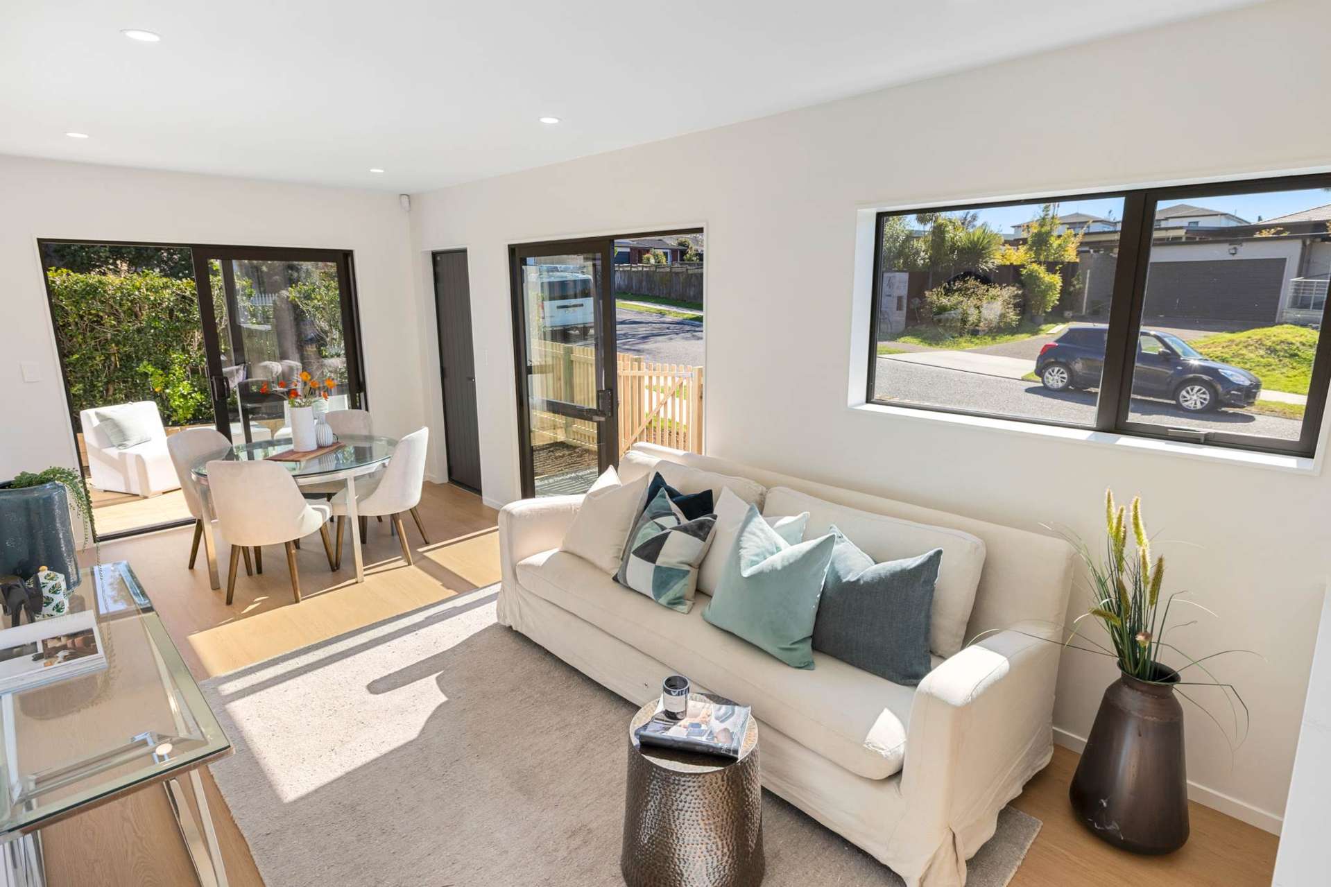 1/5 La Perouse Street Botany Downs_0