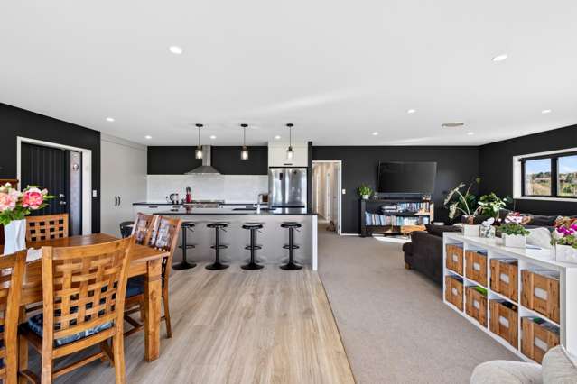 Modern home, blank canvas, endless possibilities