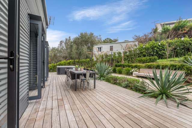 2 Te Makiri Road Onetangi_4