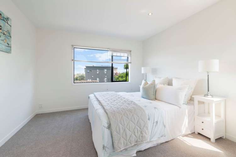 17c Fraser Road Narrow Neck_15