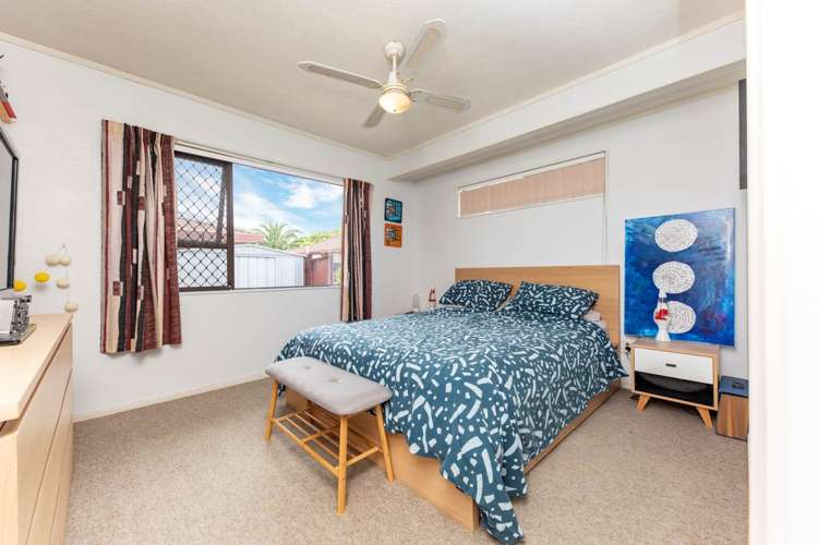 5/4074 Great North Road Glen Eden_5