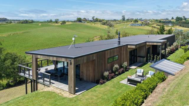 Modern Lifestyle Oasis On 7009sqm