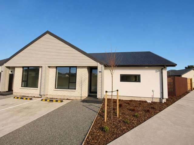 Woolston single story
