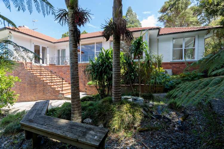 130 Scenic Drive Titirangi_0