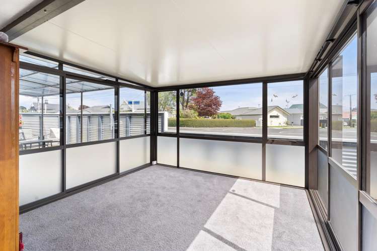 13 Tukapa Street Westown_8