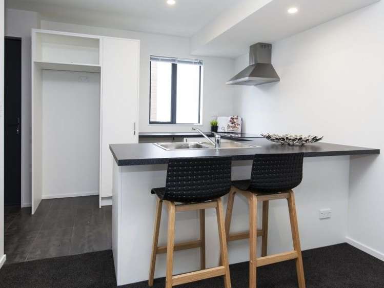 27/17 Bunyan Street Waltham_3