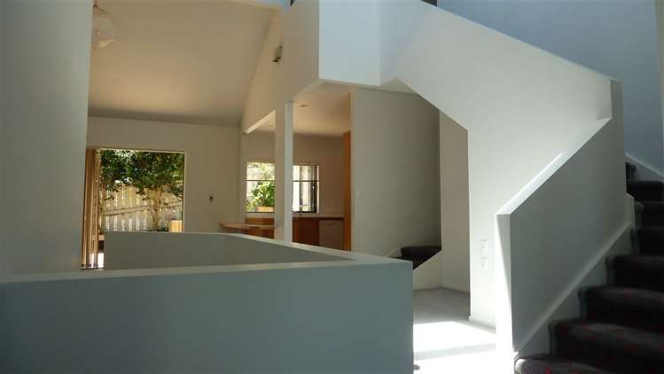 206 Reservoir Road Thames_18