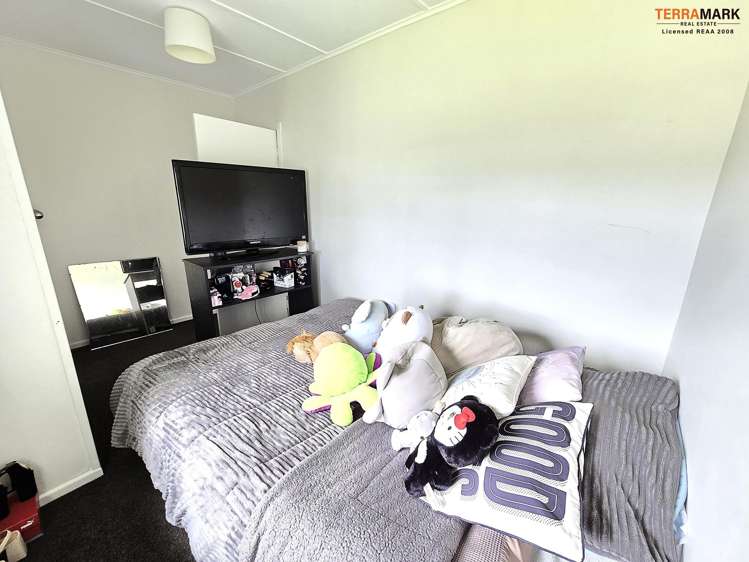 21 Totara Park Road Clouston Park_7