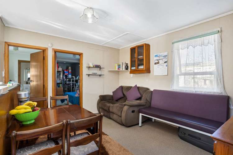 41 Archibald Road Kelston_16