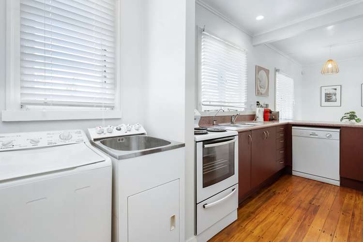 353 Cove Road Waipu_11