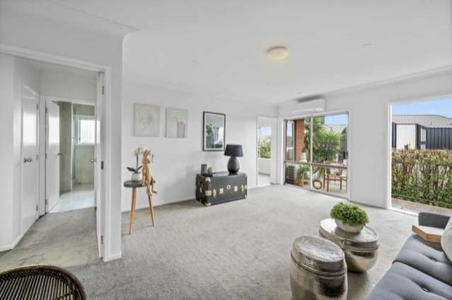 Modern 2-Bedroom Unit in Remuera – Perfect Location!