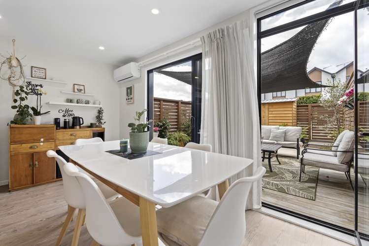 6 Orca Drive Stanmore Bay_16