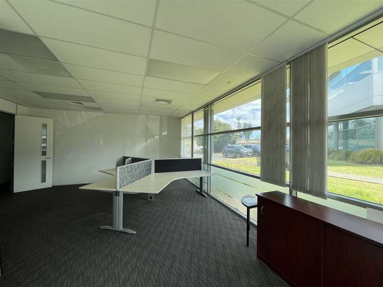 U6, Bldg 2/15 Accent Drive East Tamaki_7