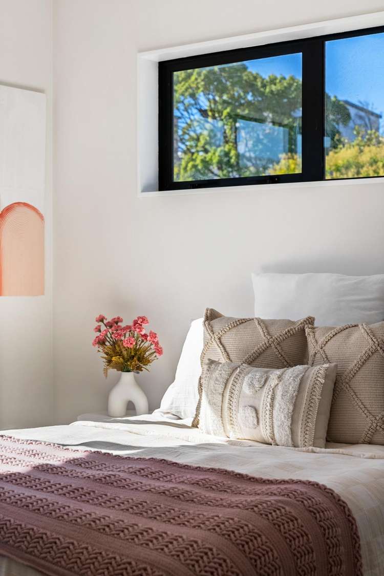 2B Palmgreen Court Stanmore Bay_4