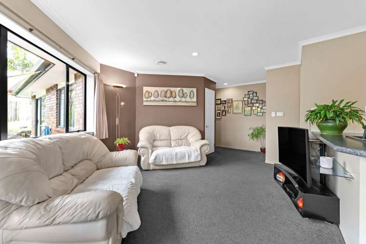 7 Holsten Place Massey_14