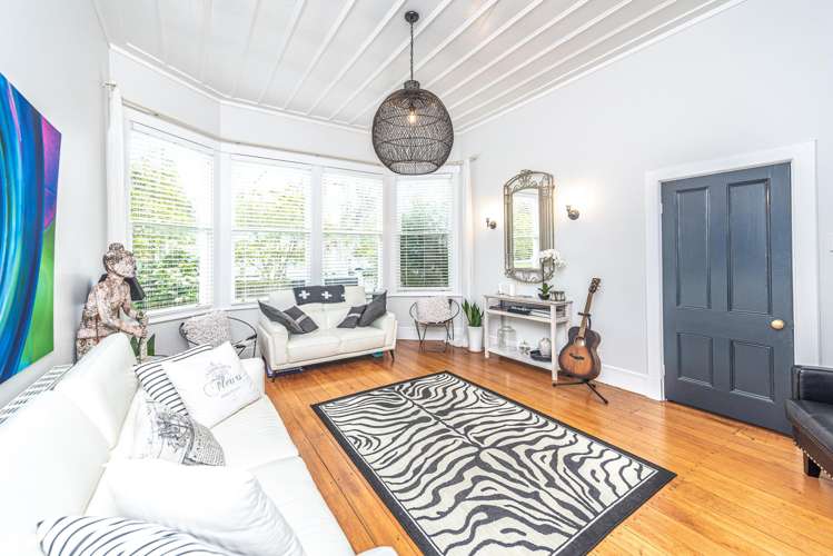 24 Brassey Road Saint Johns Hill_7