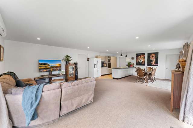 9 Gershwin Grove Stoke_4