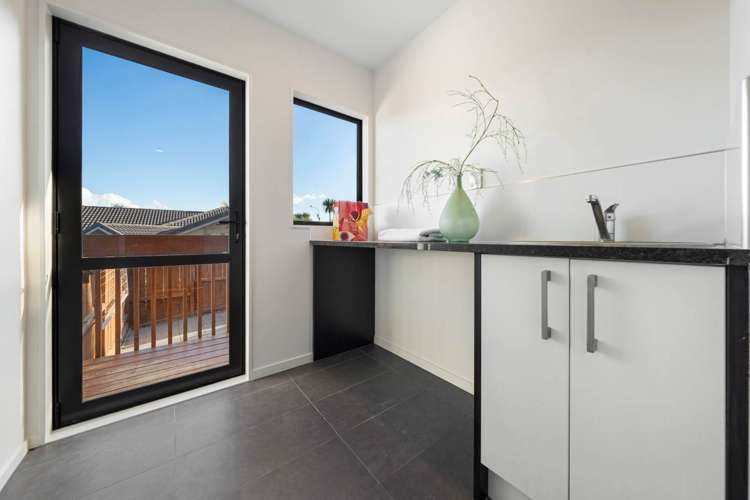 8 Mebis Way Flat Bush_26