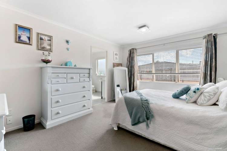 18 Driftwood Drive Red Beach_5