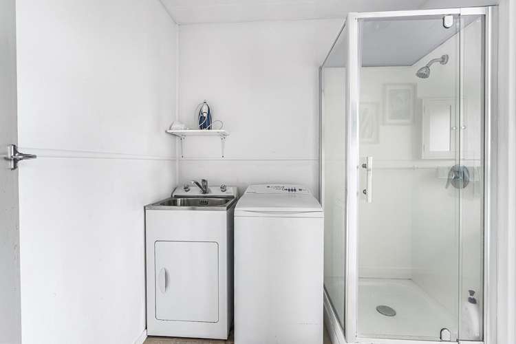 29b Tomin Road Glenview_11