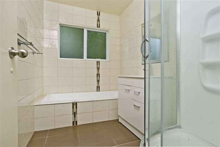 64 Heathcote Road Castor Bay_20