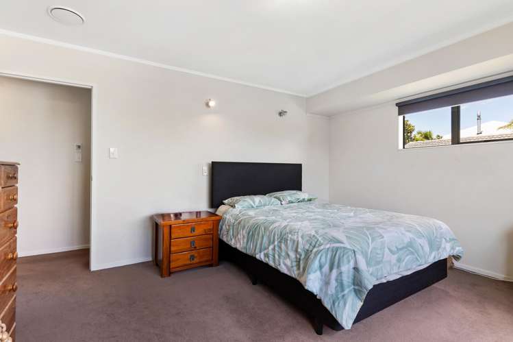2/4 Gibraltar Street Howick_13