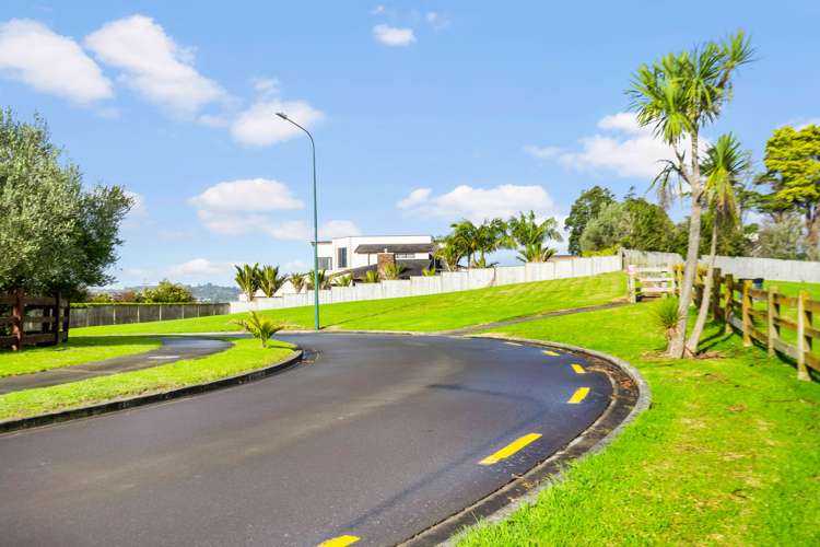 8 Kenley Heights Flat Bush_27