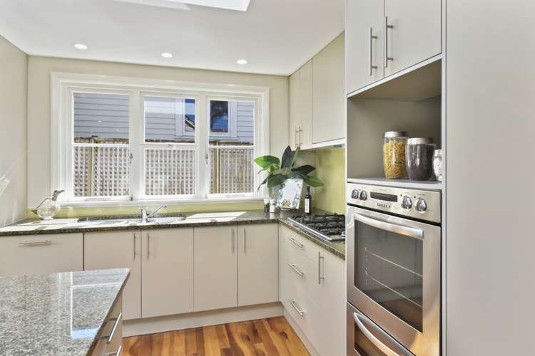 6 Queensway Three Kings_16