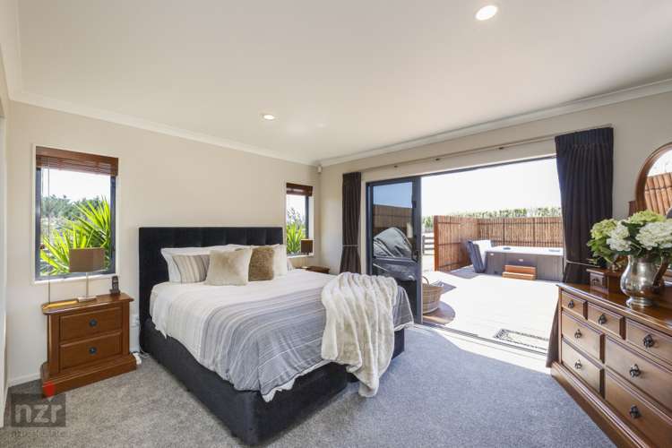 75 Spur Road West Feilding_9