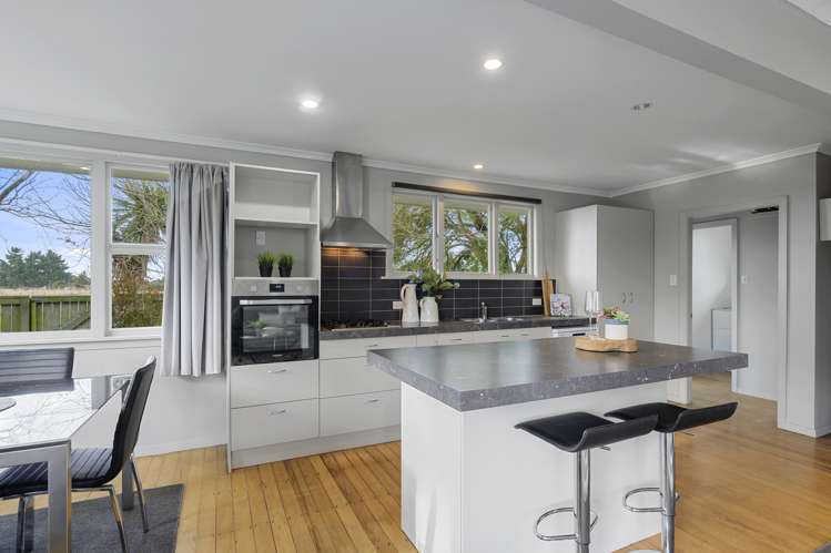 19 Esk Place Aranui_7