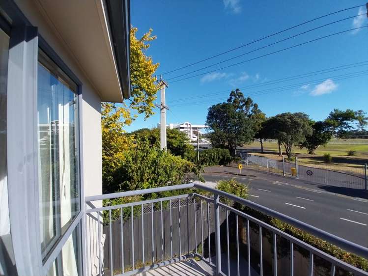 5 Canterbury Park Lane Ellerslie_17