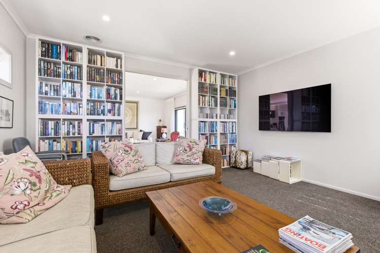 6 Tuhua Close Wharewaka_11