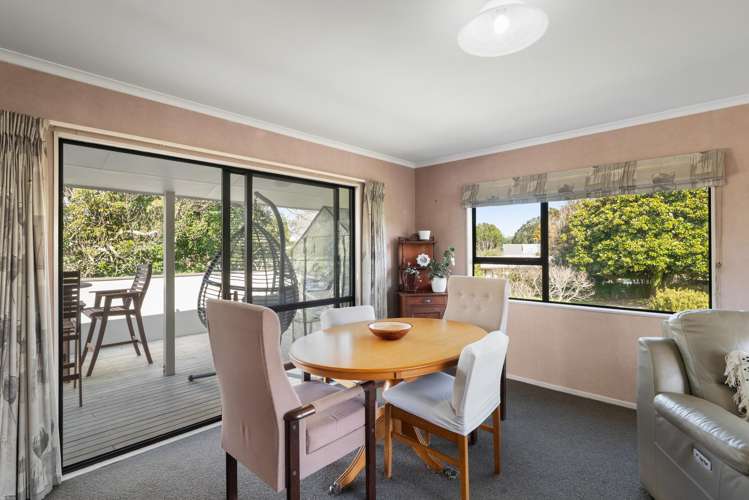 11 Pohutukawa Drive Athenree_11