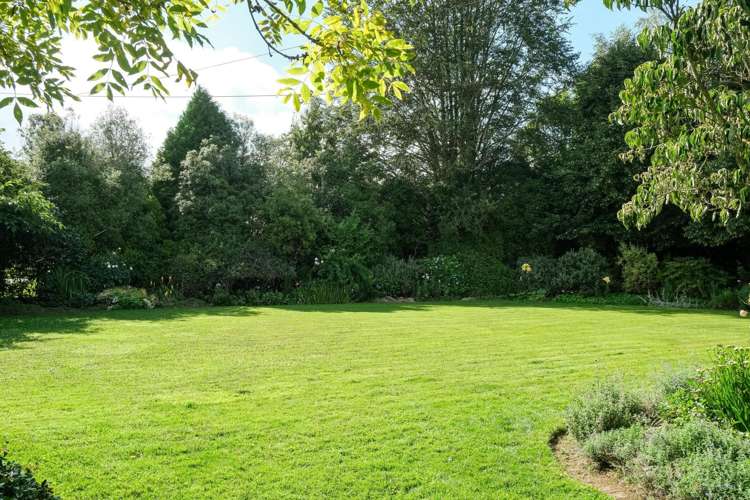 111 Main North Road Geraldine_17