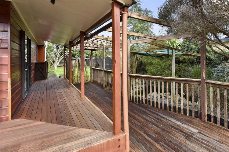 7 Bill Phillip Place Clendon Park_2