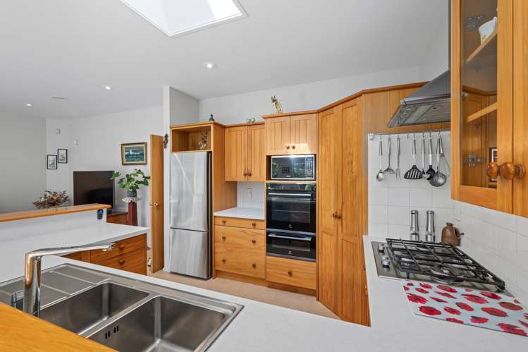 6 Livingstone Place Springlands_19