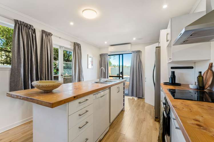 56 Savoy Road Glen Eden_10