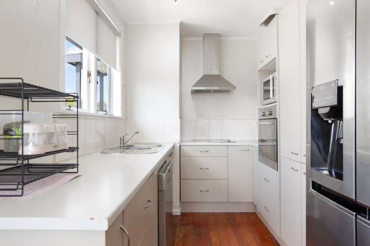 19 Kelwyn Road Kelston_9