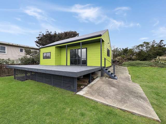 WAITARERE BEACH - 2 BEDROOMS