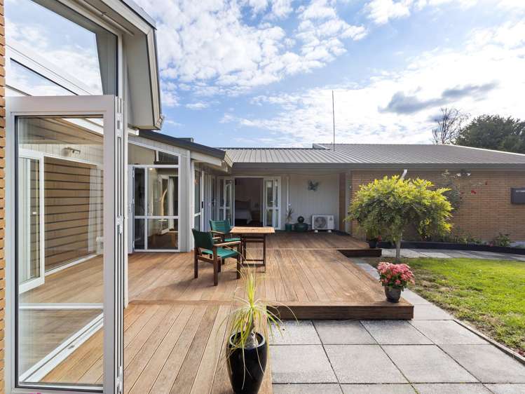 23 Gilbass Avenue Hamilton Lake_9