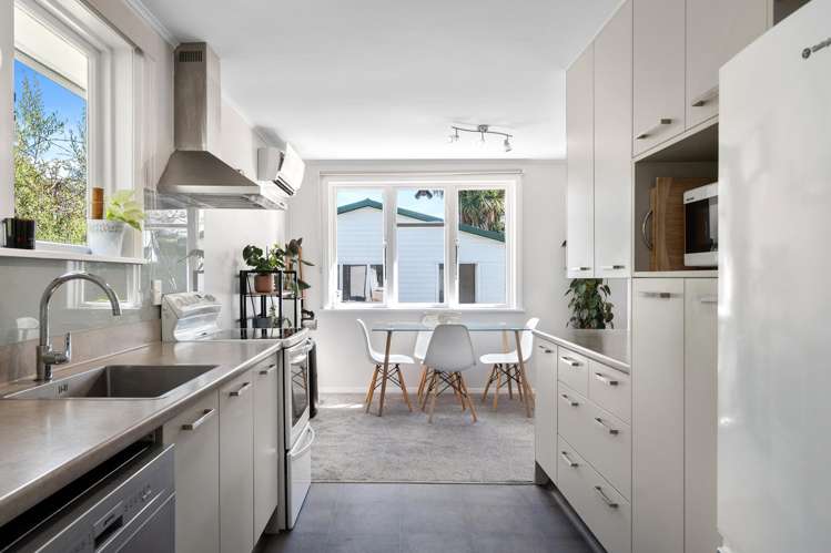 121 Emmett Street Shirley_5