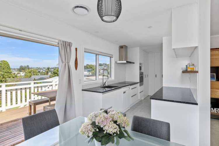 9 Amorino Drive Red Beach_1