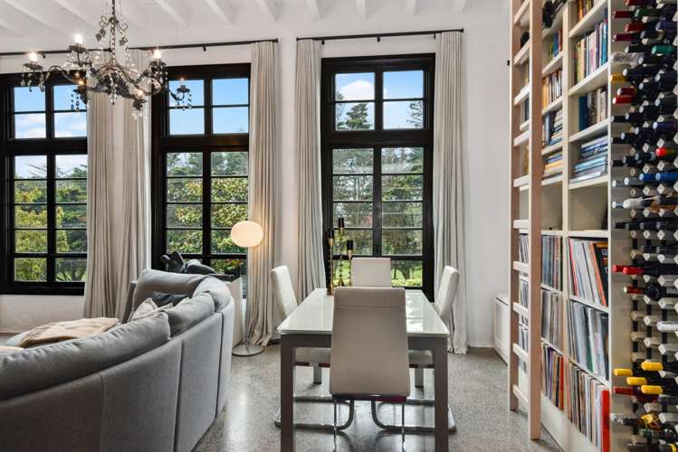 2/25a Lake Road Devonport_36