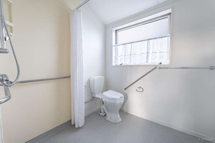 Cottage 13/6 Glenwood Avenue_5