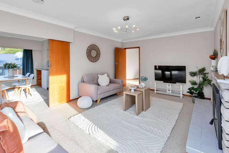 18 Crawford Crescent Kamo_4