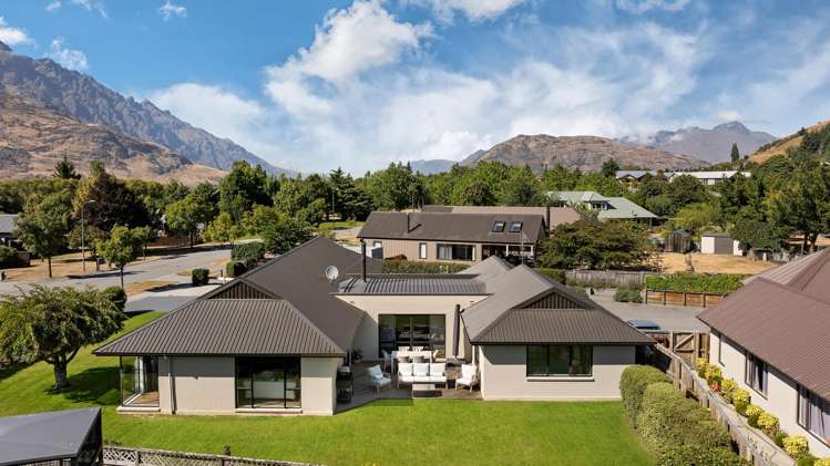 11 Portree Drive Lower Shotover_26